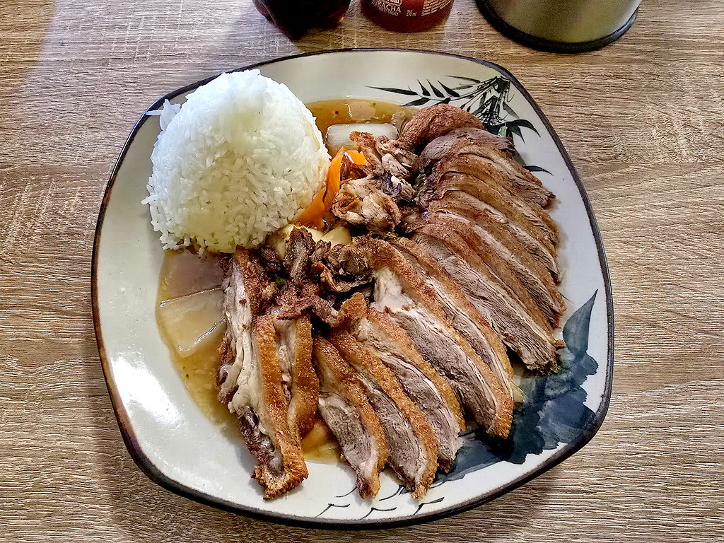 32. Ente knusprig mit Gemüse in Soja-Sauce