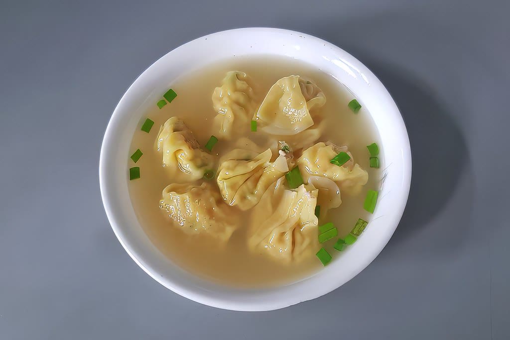 1. Pekingsuppe mit Hühnerfleisch und Gemüse